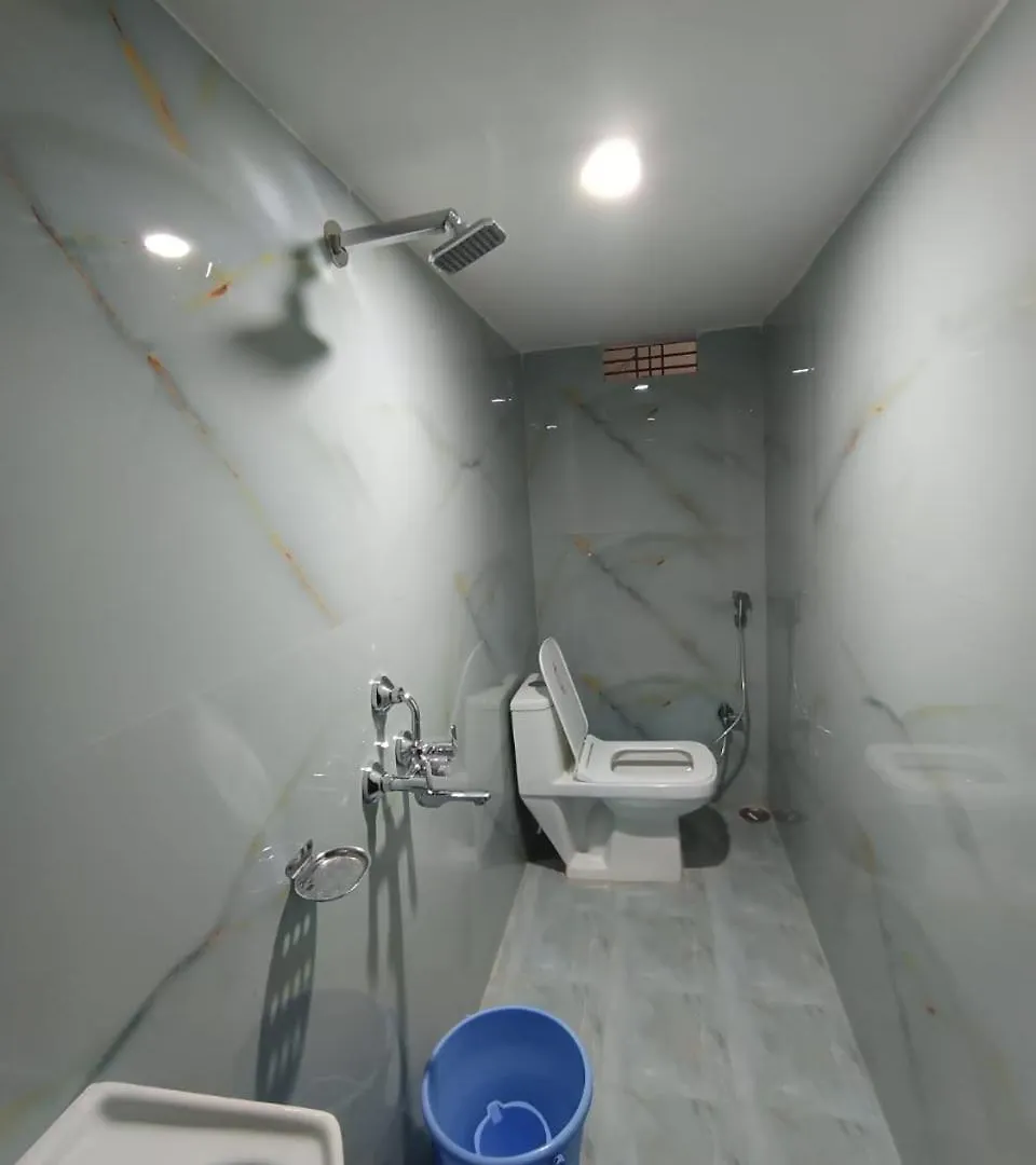 New Lakshman Guest House Váránaszi