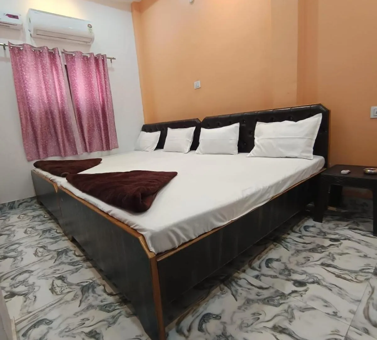New Lakshman Guest House Váránaszi India